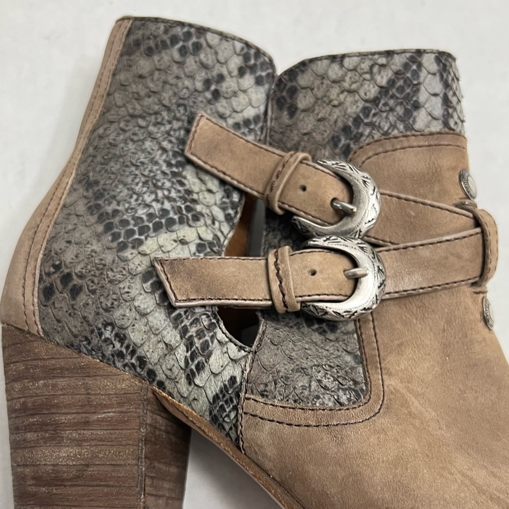 Trask Split Shaft Snakeskin Accent Ankle Boot with Buckle Details - Picture 2 of 10